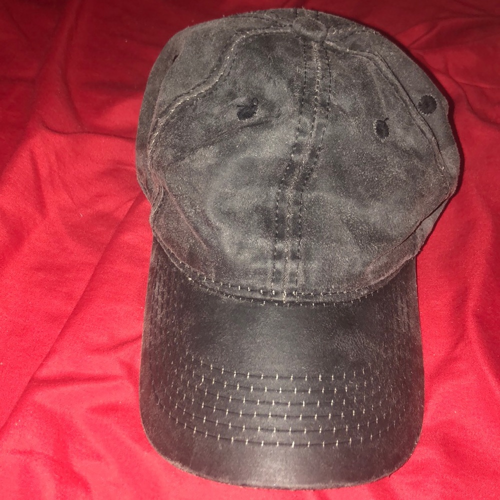 Suede fitted cap